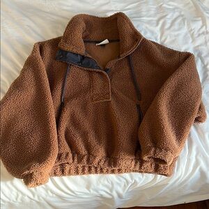 Universal threads size large pullover / over size look. Brown and navy color.